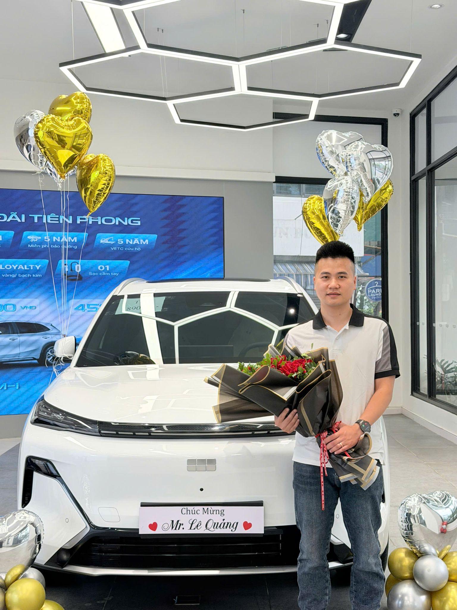 Geely EX5 EM-i v&agrave; EX2 qu&aacute; đắt kh&aacute;ch tại Việt Nam, h&atilde;ng gấp r&uacute;t đẩy nhanh tiến độ đ&aacute;p ứng kịp nhu cầu - Ảnh 3.