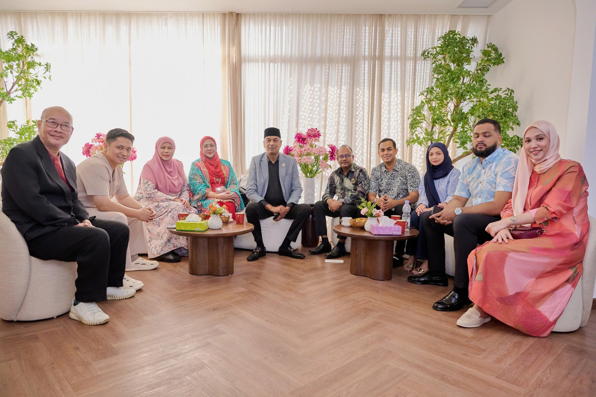 Hợp t&aacute;c 3 b&ecirc;n, Longevity Medical kết nối hệ sinh th&aacute;i chăm s&oacute;c sức khỏe ti&ecirc;n tiến đến gần người Việt v&agrave; khu vực - Ảnh 4.