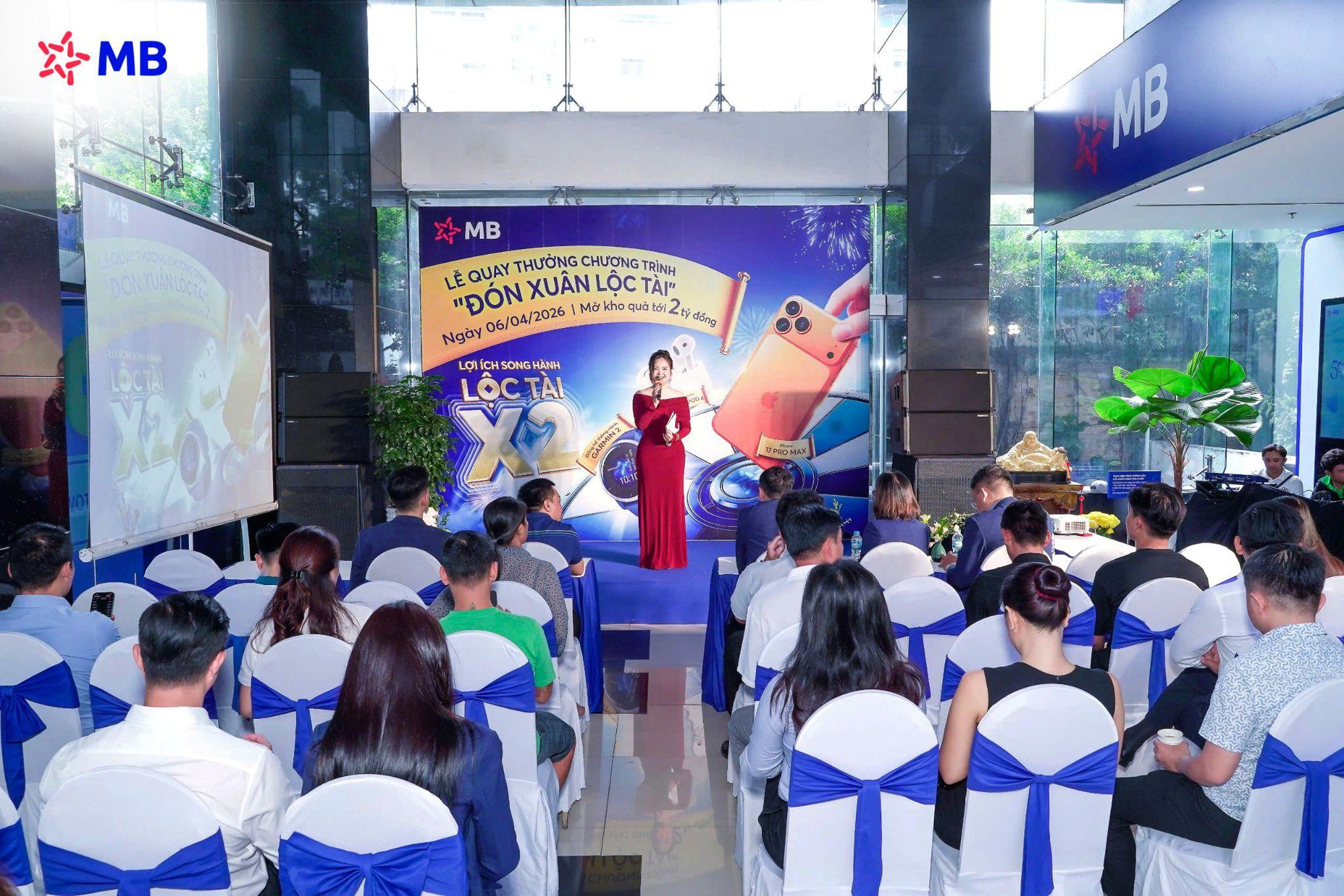 MB c&ocirc;ng bố kh&aacute;ch h&agrave;ng tr&uacute;ng thưởng đợt 2 chương tr&igrave;nh Đ&oacute;n Xu&acirc;n Lộc T&agrave;i 2026 - Ảnh 2.