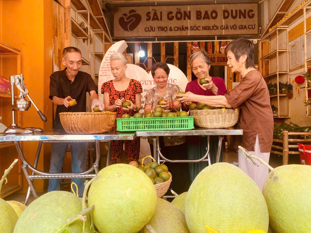 Vầng Trăng Khuyết đ&aacute;nh thức nội lực của những mảnh đời yếu thế- Ảnh 3.