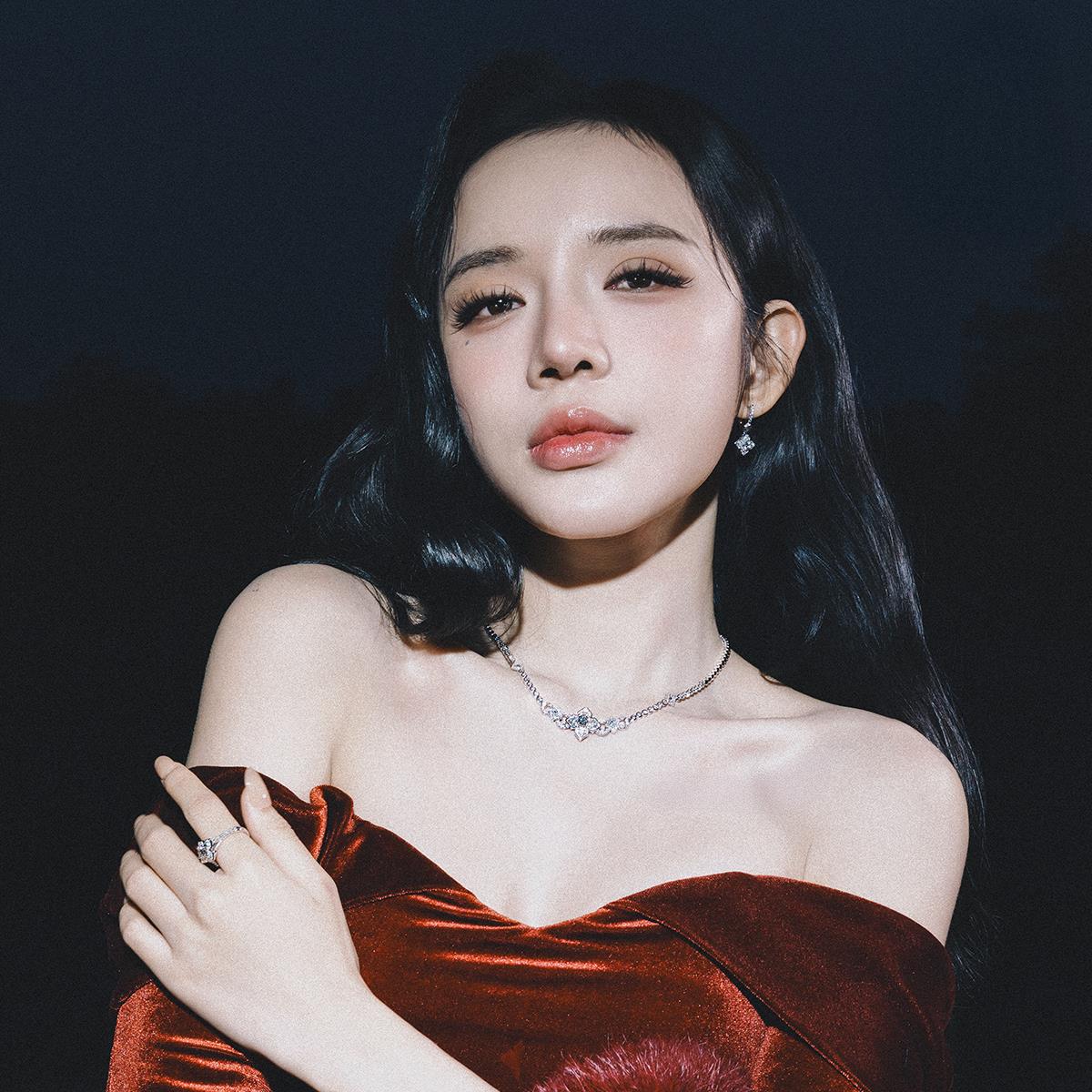 Khoảnh khắc rời khỏi b&agrave;n cờ: C&acirc;u chuyện ph&iacute;a sau sự thức tỉnh của LyLy trong Mưa r&agrave;o v&agrave; đại dương - Ảnh 4.