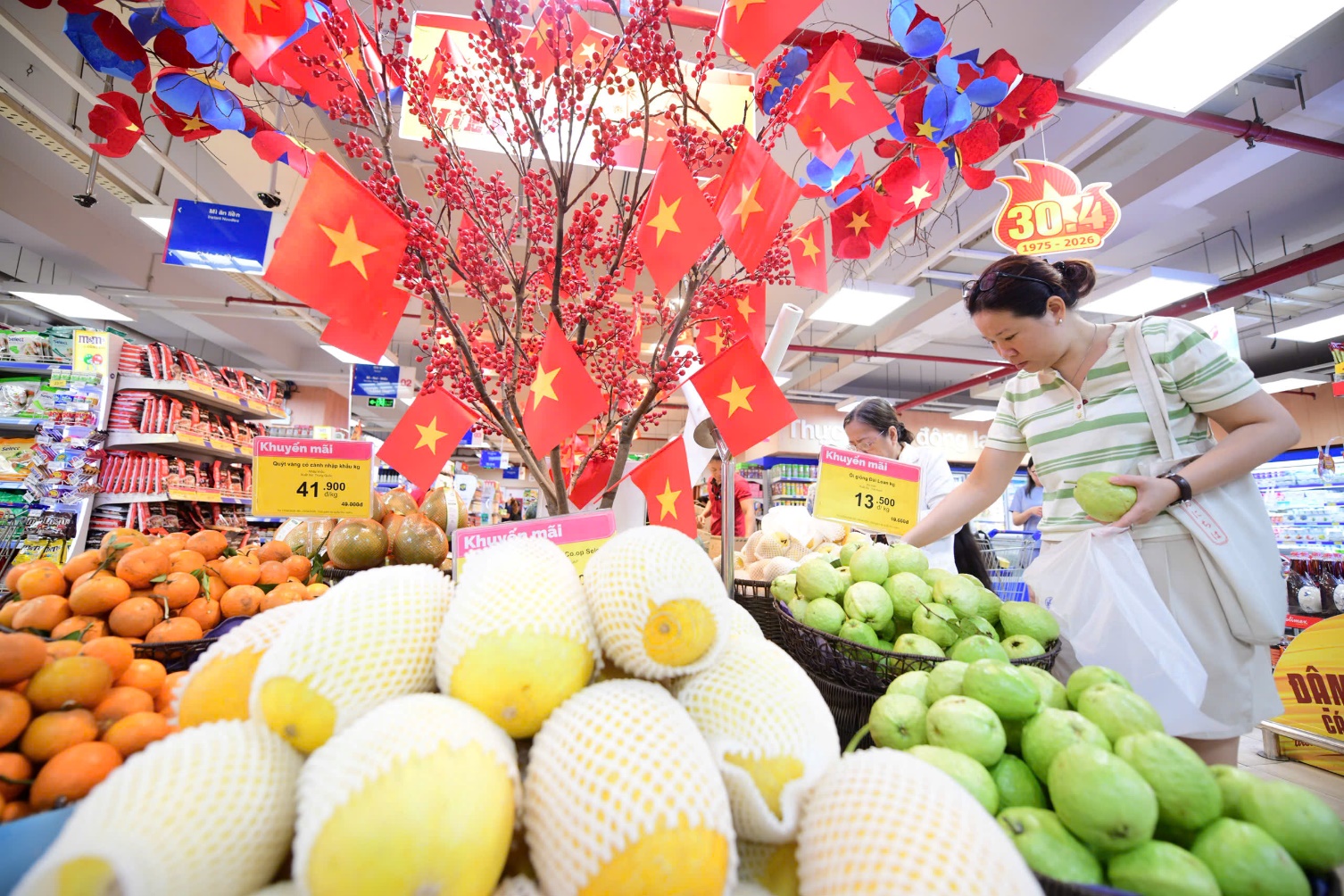 Sinh nhật 30 năm, Saigon Co.op tung th&ecirc;m ưu đ&atilde;i đ&oacute;n cao điểm lễ 30/4 &ndash; 01/5 - Ảnh 1.