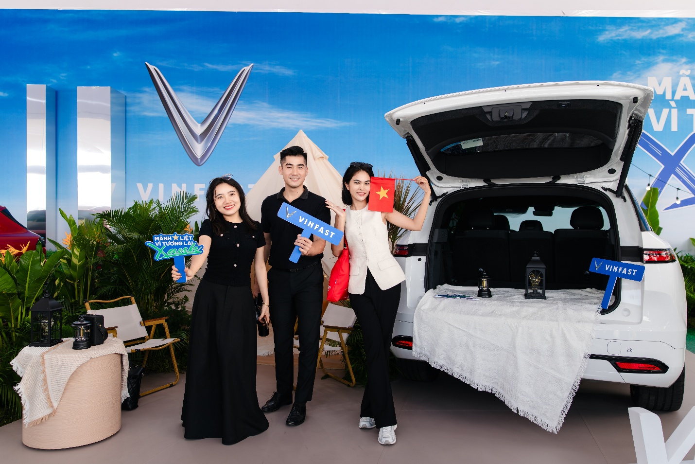 Những khoảnh khắc đ&aacute;ng nhớ của xe điện VinFast tại giải chạy VnExpress Marathon Green Paradise Cần Giờ 2026- Ảnh 5.