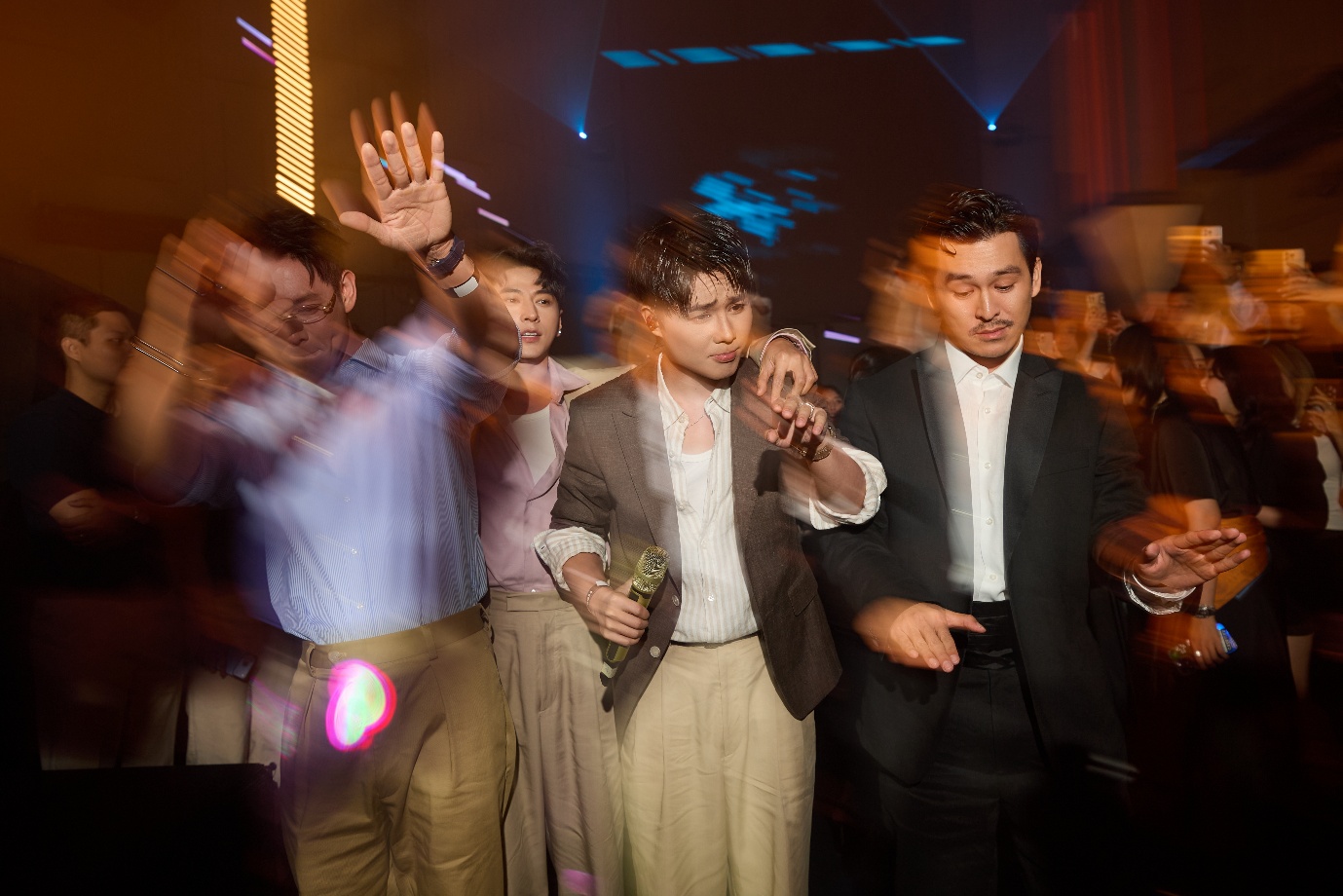 D&agrave;n sao tỏa s&aacute;ng trong sự kiện khai trương BOSS Hanoi Centre - Ảnh 9.