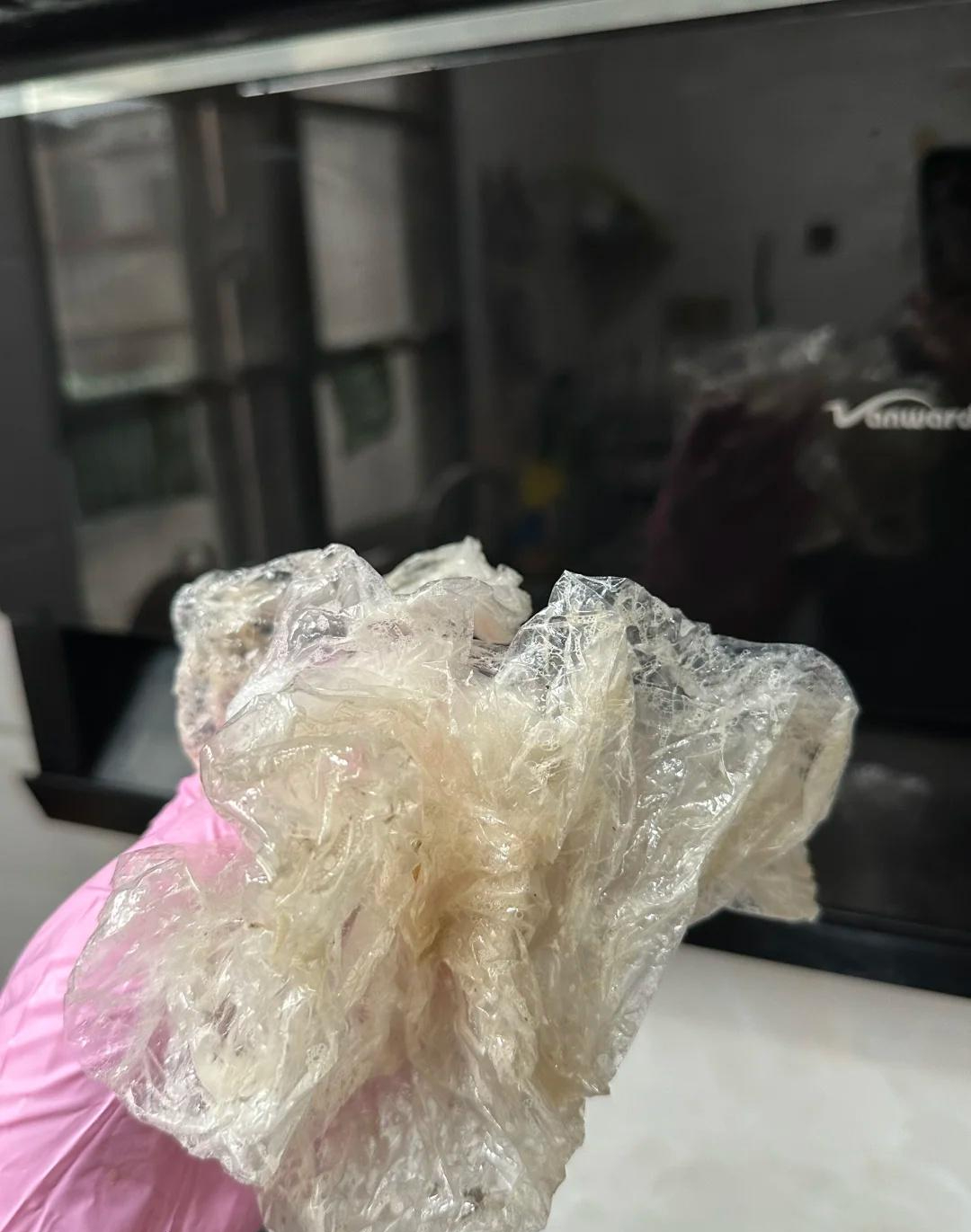 Mẹ t&ocirc;i kh&ocirc;ng mua th&ecirc;m chất tẩy n&agrave;o suốt nhiều năm: 8 mẹo dọn dẹp gi&uacute;p căn nh&agrave; 10 năm tuổi l&uacute;c n&agrave;o cũng như mới - Ảnh 9.
