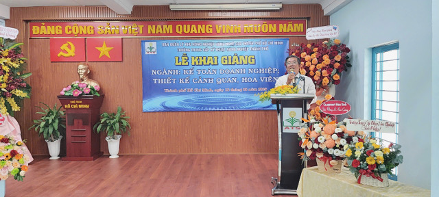 Trường Trung cấp Kỹ thuật Nông nghiệp TP Hồ Chí Minh khai giảng ngành Kế toán doanh nghiệp và Thiết kế cảnh quan, hoa viên - Ảnh 2. Trường Trung cấp Kỹ thuật Nông nghiệp TP Hồ Chí Minh khai giảng ngành Kế toán doanh nghiệp và Thiết kế cảnh quan, hoa viên - Ảnh 2.