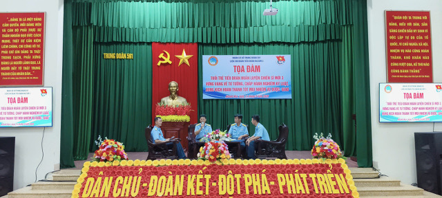 Tọa đàm xây dựng bản lĩnh chính trị tư tưởng, ý thức chấp hành kỷ luật và thực hiện nhiệm vụ cho cán bộ, đoàn viên thanh niên - Ảnh 2.