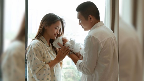 Linda Ngô: Từ rich kid bị "lừa" đến mẹ bỉm thông thái đầu tư tương lai cho con - Ảnh 1.