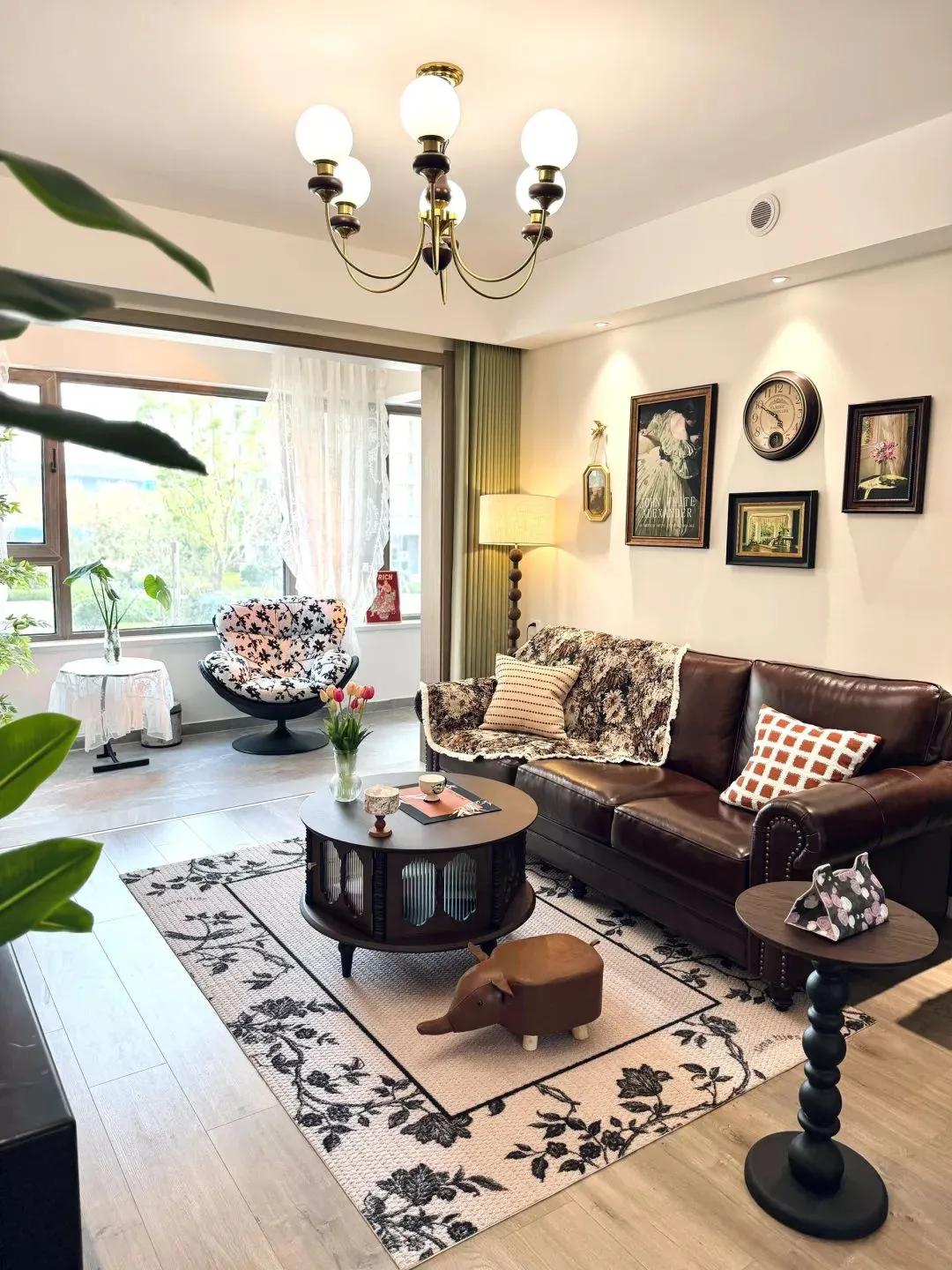 Căn hộ 80m&sup2; được mẹ t&ocirc;i decor như biệt thự ch&acirc;u &Acirc;u: Kh&aacute;ch tới chơi cứ hỏi &ldquo;Nh&agrave; n&agrave;y thật sự ở chung cư sao?&rdquo; - Ảnh 4.