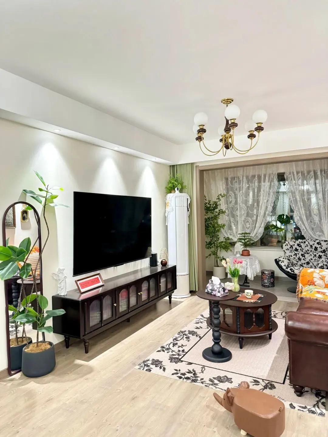 Căn hộ 80m&sup2; được mẹ t&ocirc;i decor như biệt thự ch&acirc;u &Acirc;u: Kh&aacute;ch tới chơi cứ hỏi &ldquo;Nh&agrave; n&agrave;y thật sự ở chung cư sao?&rdquo; - Ảnh 3.