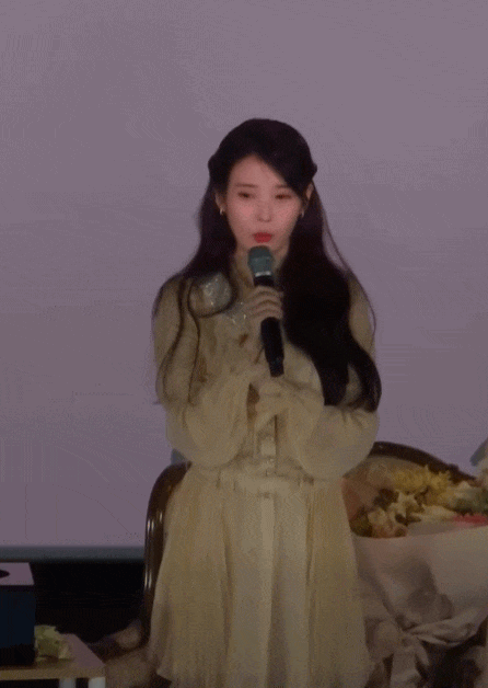Showbiz có mỹ nhân cứ ra nhạc là top 1 cả nước, bỗng thành "tội đồ quốc dân" xin lỗi vẫn không được tha - Ảnh 10.