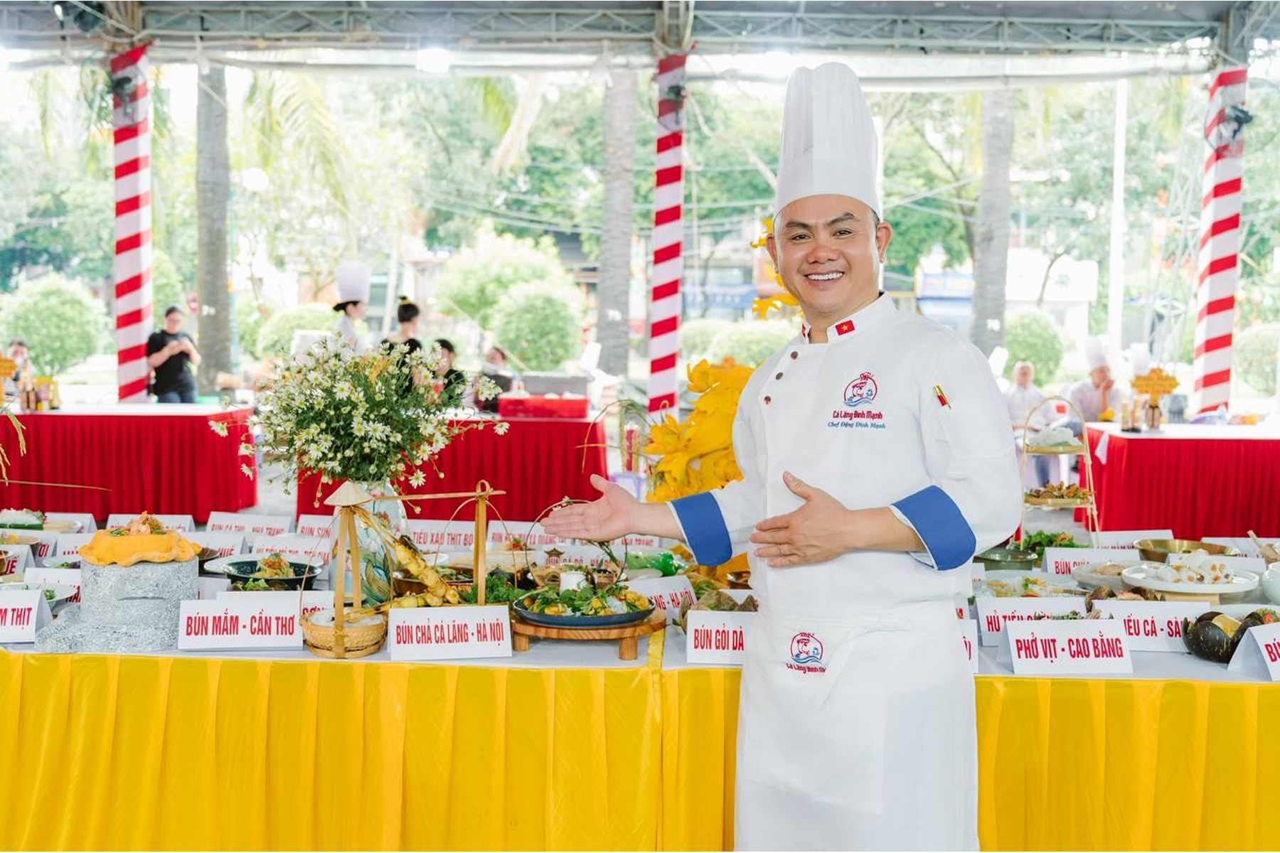 Kiểm so&aacute;t đầu v&agrave;o, giảm rủi ro an to&agrave;n thực phẩm trong dịch vụ ăn uống - Ảnh 1.