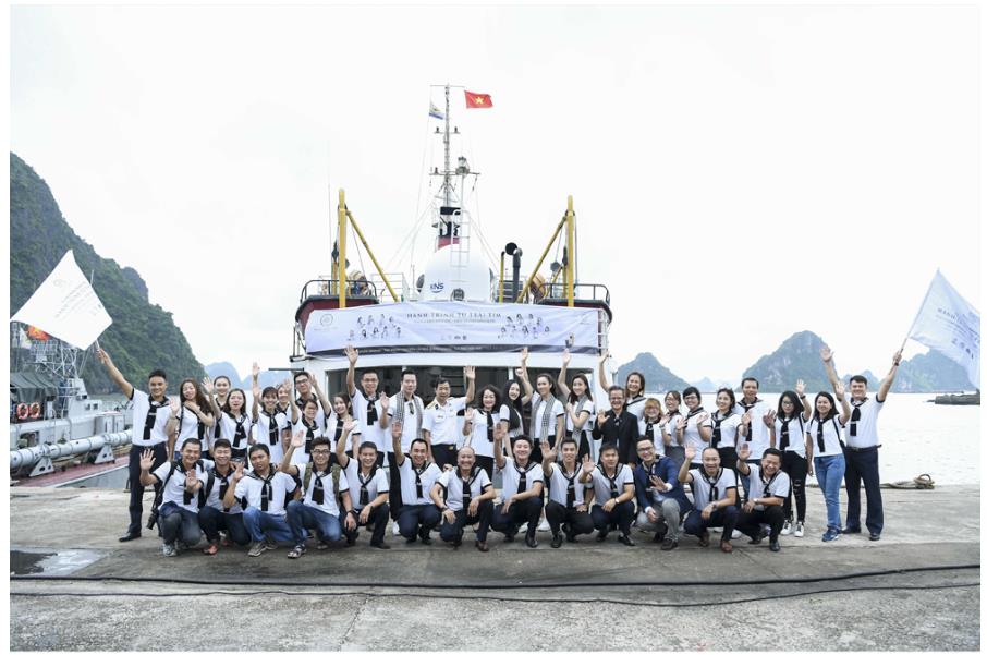 Trung Nguy&ecirc;n Legend tự h&agrave;o lan tỏa năng lượng phụng sự, kiến quốc - Ảnh 10.