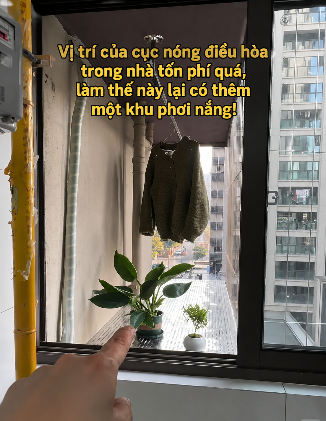 Ban công đẹp mấy cũng “toang” nếu phơi đồ kiểu cũ: Nhiều gia đình đang âm thầm đổi sang cách này vì quá gọn và đỡ quê- Ảnh 4. Ban công đẹp mấy cũng “toang” nếu phơi đồ kiểu cũ: Nhiều gia đình đang âm thầm đổi sang cách này vì quá gọn và đỡ quê- Ảnh 4.