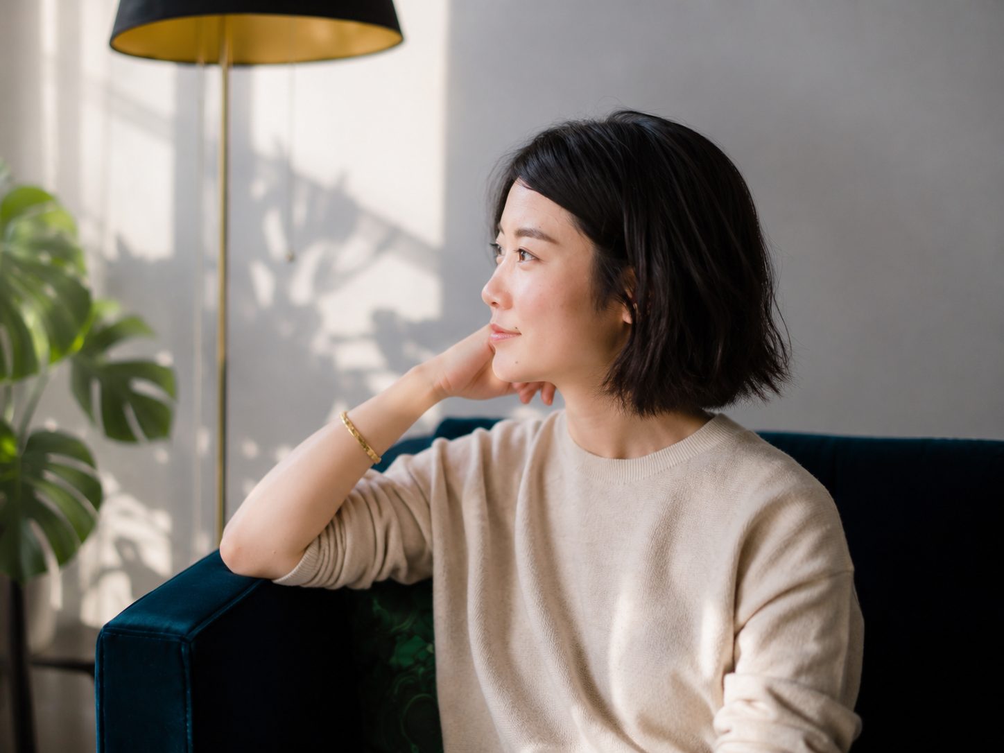 Người c&oacute; 2 nguồn thu nhập đang sống nhẹ đầu hơn thế n&agrave;o? 3 người phụ nữ kể chuyện tho&aacute;t khỏi cảm gi&aacute;c mở app ng&acirc;n h&agrave;ng m&agrave; lo- Ảnh 1.