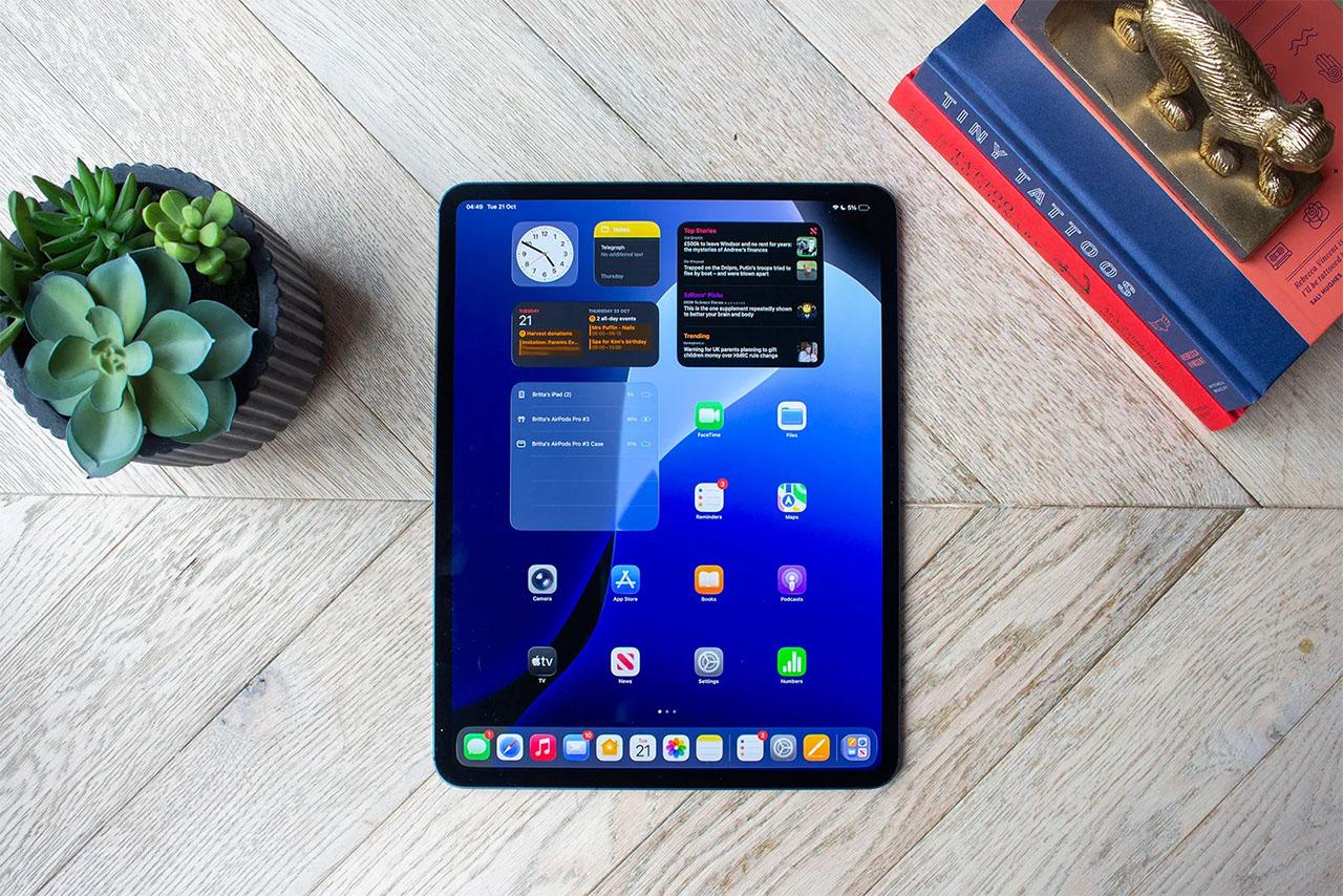 M&agrave;n h&igrave;nh iPad Pro qu&aacute; đẹp khiến MacBook Air trở n&ecirc;n mờ nhạt?- Ảnh 2.