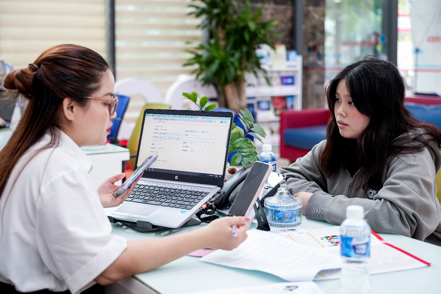 X&eacute;t học bạ v&agrave;o trường &ldquo;hợp gu&rdquo; ngay khi c&oacute; kết quả cả năm lớp 12- Ảnh 2.