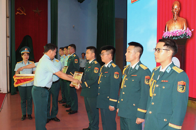 Tuổi trẻ Sư đo&agrave;n 361 bản lĩnh, s&aacute;ng tạo, xung k&iacute;ch trong thực hiện nhiệm vụ - Ảnh 7.