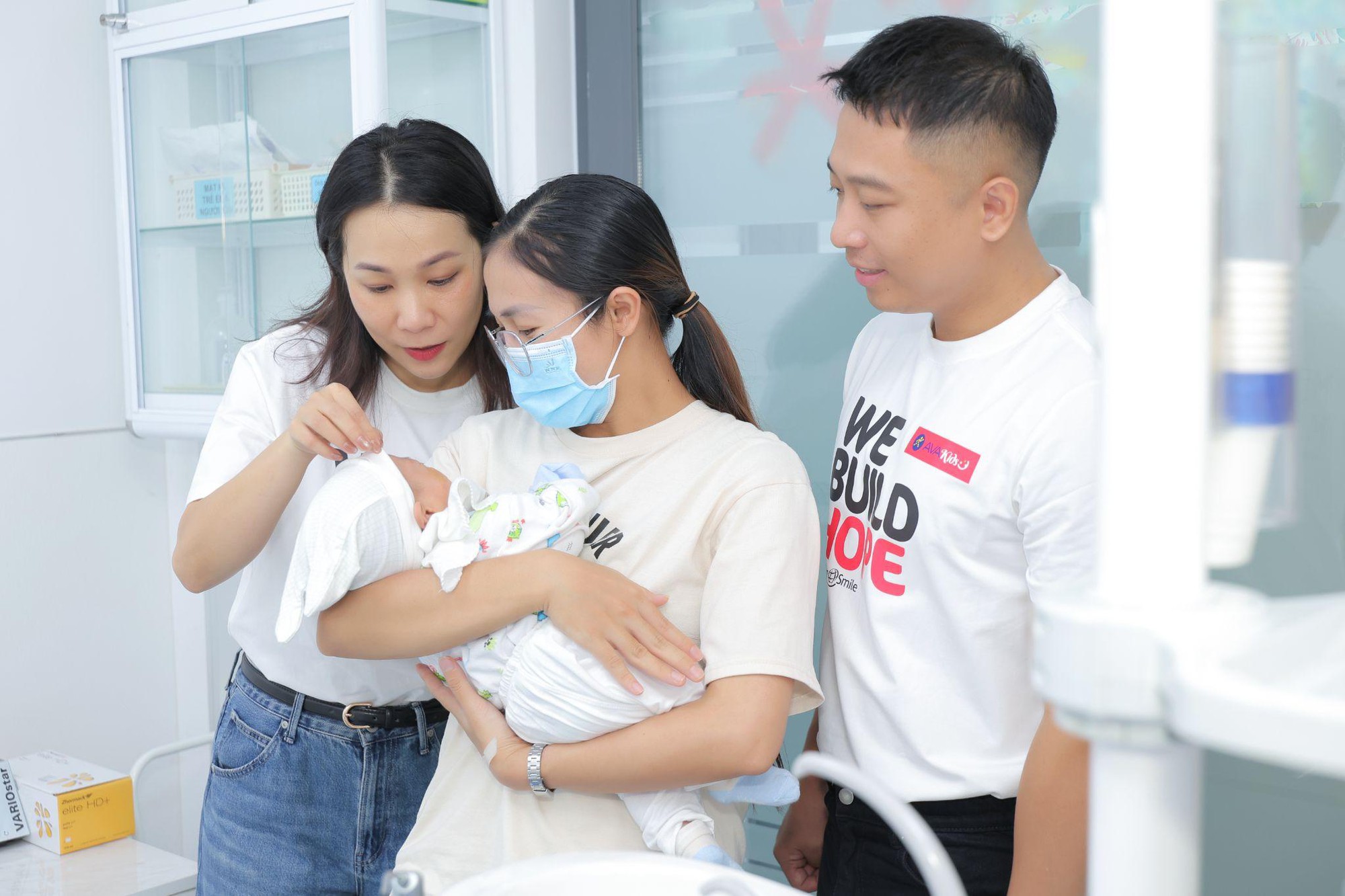 Ph&eacute;p m&agrave;u từ sự chung tay của AVAKids v&agrave; Operation Smile: Kh&ocirc;ng để nụ cười n&agrave;o bị bỏ lại ph&iacute;a sau - Ảnh 1.