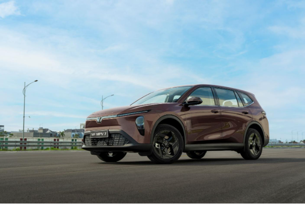 "Chốt" VinFast VF MPV 7 để đi lại h&agrave;ng ng&agrave;y cho gia đ&igrave;nh, chủ xe h&agrave;i l&ograve;ng v&igrave; qu&aacute; thực dụng v&agrave; tiết kiệm- Ảnh 1.
