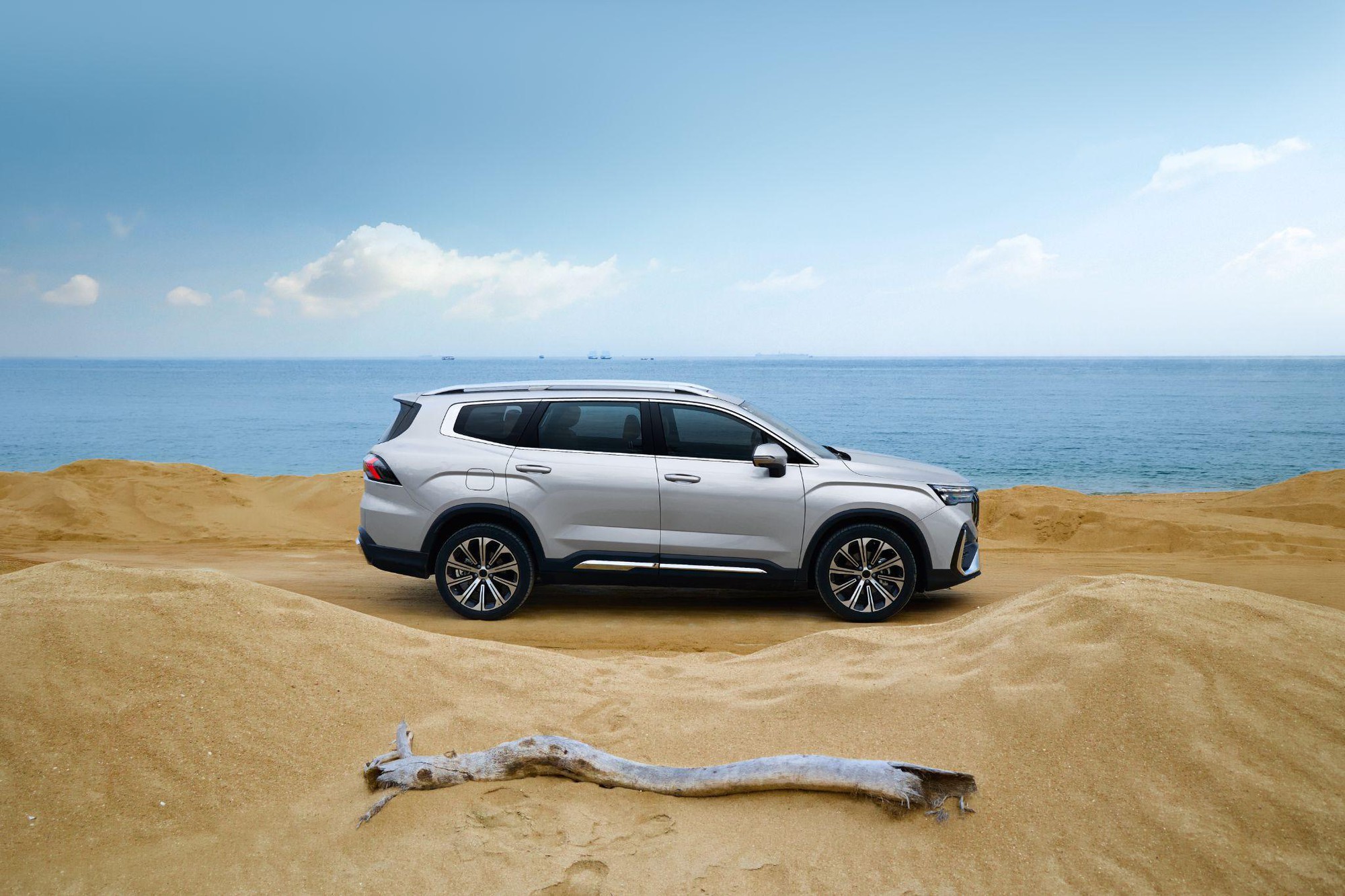Geely Việt Nam th&aacute;ng 5: Khai trương showroom mới, ch&iacute;nh thức nhận cọc Coolray v&agrave; Okavango - Ảnh 3.
