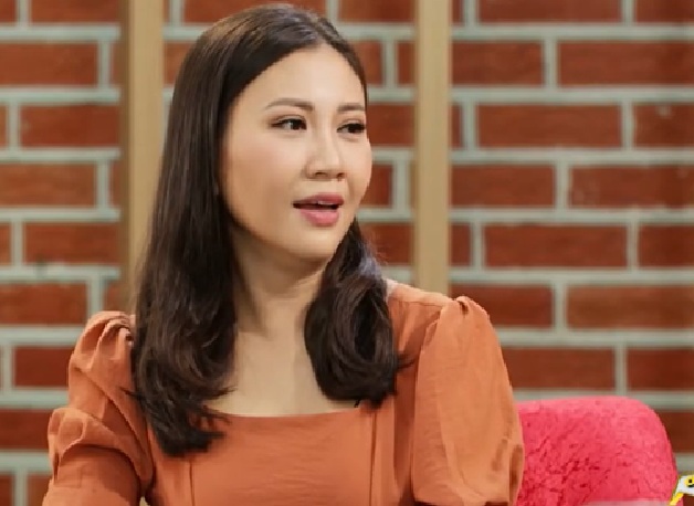 Nữ diễn vi&ecirc;n c&oacute; tới 9 người trong nh&agrave; n&oacute;i chuyện họp gia đ&igrave;nh, lấy &yacute; kiến từng người - Ảnh 2.