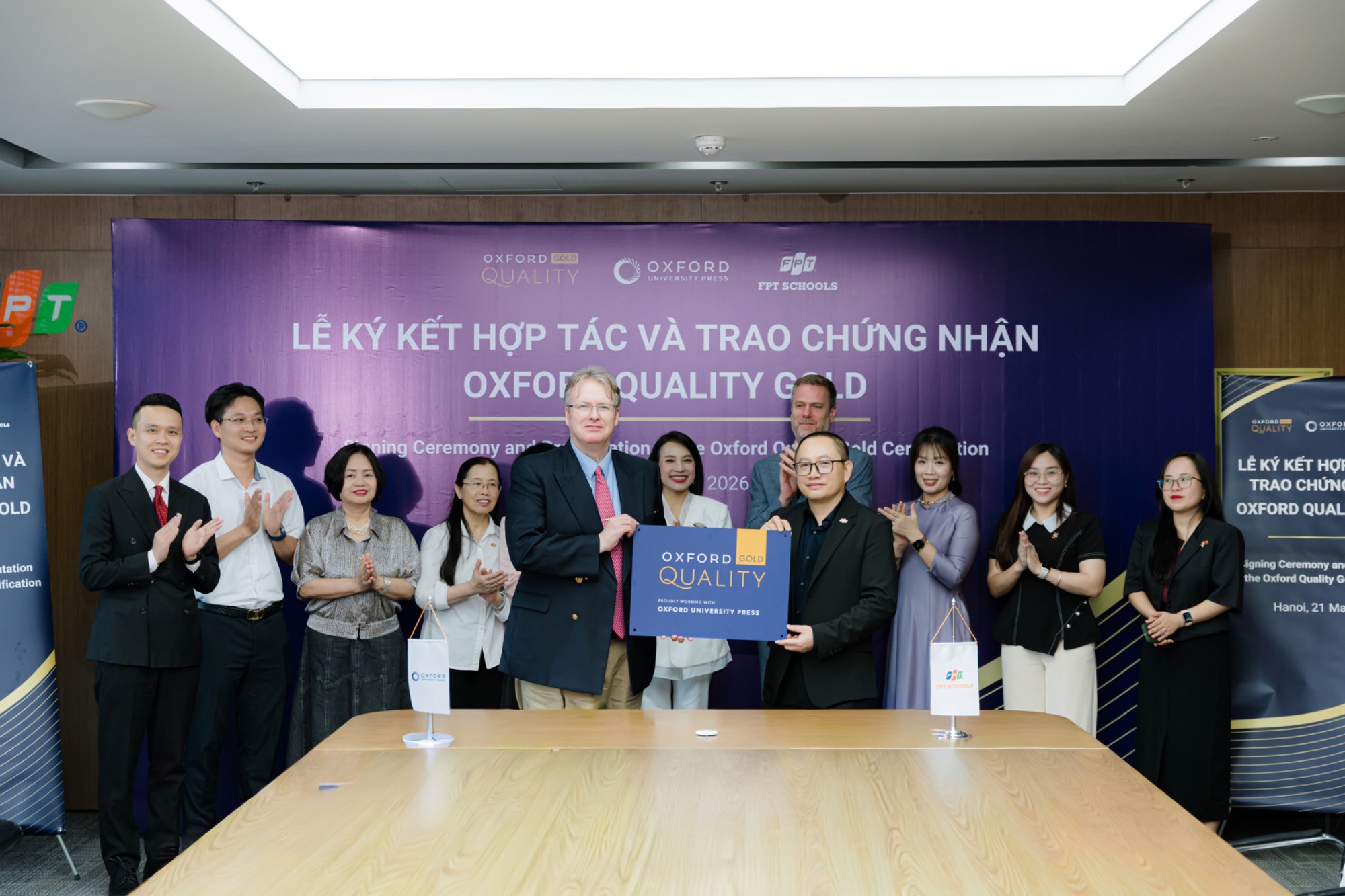 Flex cực mạnh: FPT Schools trở th&agrave;nh hệ thống trường phổ th&ocirc;ng duy nhất tại ch&acirc;u &Aacute; đạt chứng nhận Oxford Quality Gold! - Ảnh 1.