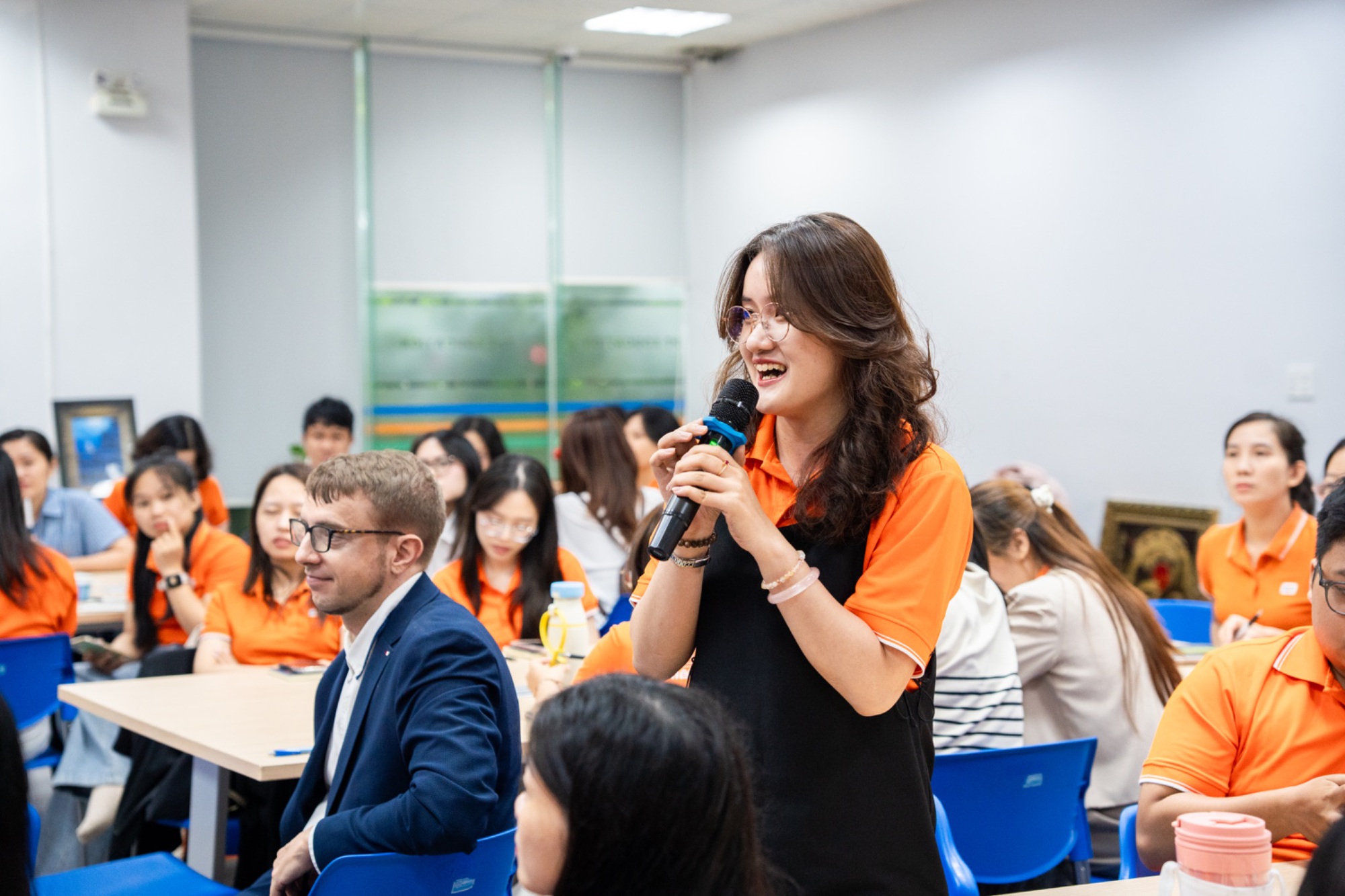Flex cực mạnh: FPT Schools trở th&agrave;nh hệ thống trường phổ th&ocirc;ng duy nhất tại ch&acirc;u &Aacute; đạt chứng nhận Oxford Quality Gold! - Ảnh 4.