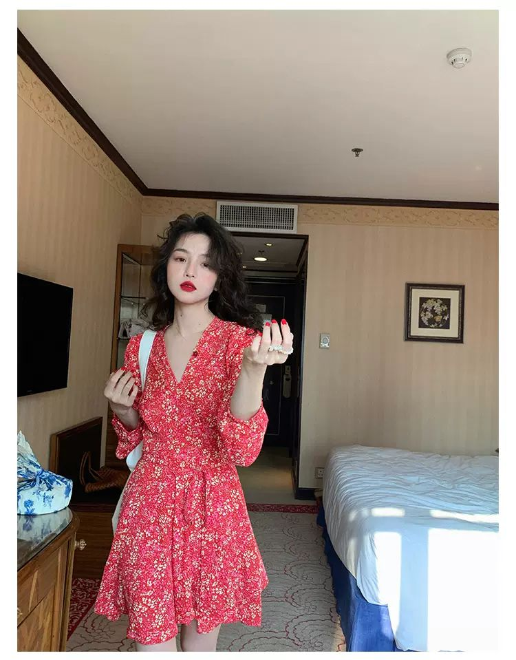 Từ áo chấm bi đến son đỏ: Style Hồng Kông thập niên 90 vẫn khiến phái đẹp mê mệt, Ngô Thanh Vân cũng không thể cưỡng lại - Ảnh 20.