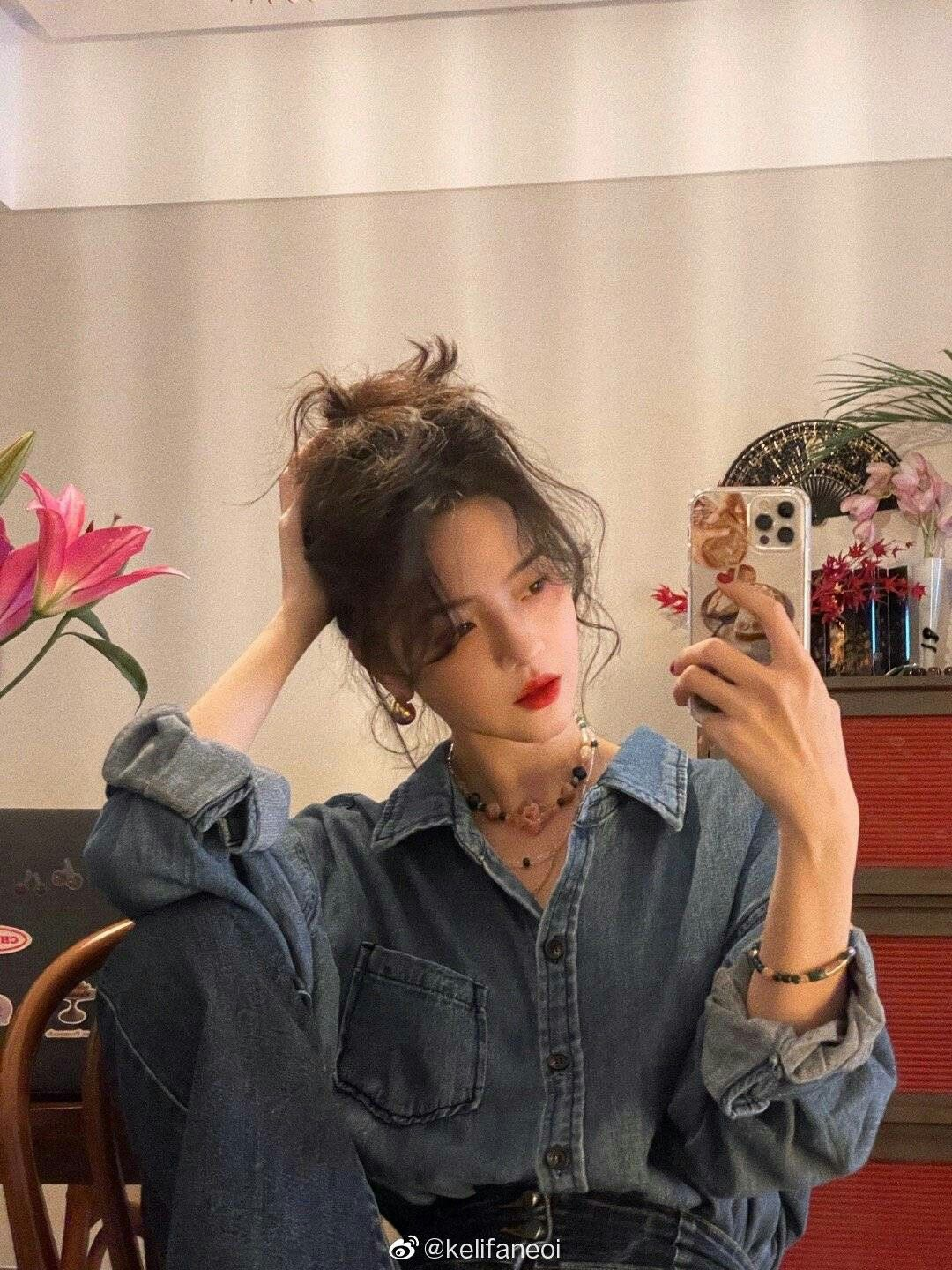 Từ áo chấm bi đến son đỏ: Style Hồng Kông thập niên 90 vẫn khiến phái đẹp mê mệt, Ngô Thanh Vân cũng không thể cưỡng lại - Ảnh 21.