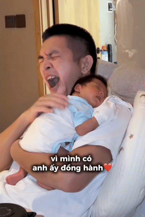 Linda Ng&ocirc; l&agrave;m mẹ bỉm vẫn sang chảnh hết nấc, nh&igrave;n Phong Đạt chăm con mới hiểu v&igrave; sao c&ocirc; hồi phục nhanh đến vậy- Ảnh 6.