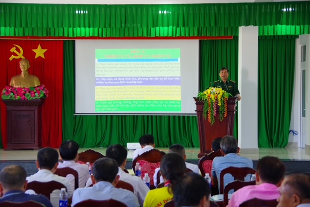 Tuy&ecirc;n truyền Luật Bi&ecirc;n ph&ograve;ng Việt Nam lan tỏa tr&aacute;ch nhiệm bảo vệ chủ quyền an ninh bi&ecirc;n giới lãnh th&ocirc;̉ của Tổ quốc - Ảnh 1.