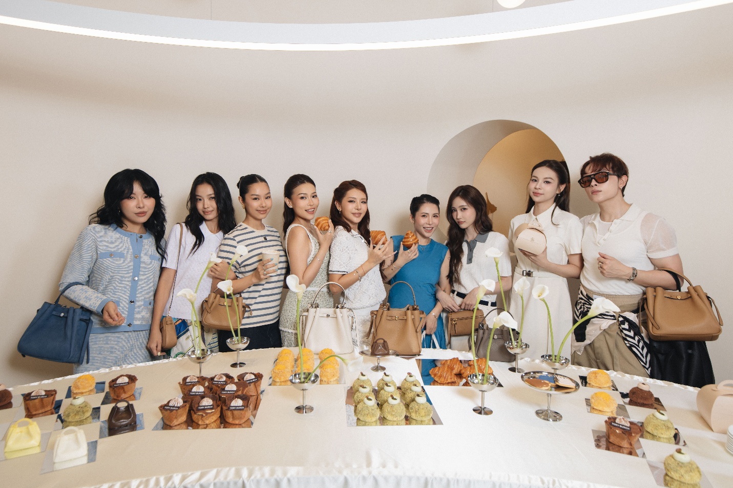 Romy Bakery Pop-up: Vừa xem, vừa ăn, vừa chơi trong kh&ocirc;ng gian thời trang c&oacute; &ldquo;1-0-2&rdquo; - Ảnh 4.