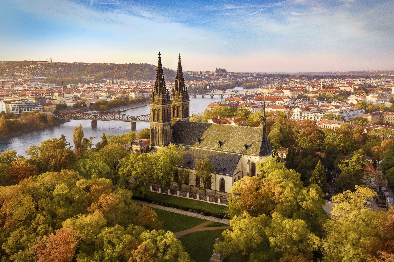 Bay H&agrave; Nội &ndash; Praha c&ugrave;ng Vietjet chỉ từ 5.940.000 VNĐ - Ảnh 3.