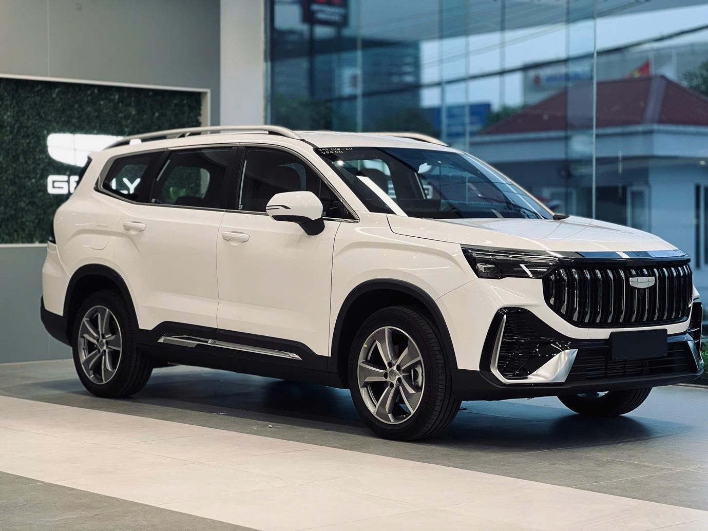 Geely Okavango - D-SUV c&oacute; trang bị vượt gi&aacute; tiền tại Việt Nam - Ảnh 1.