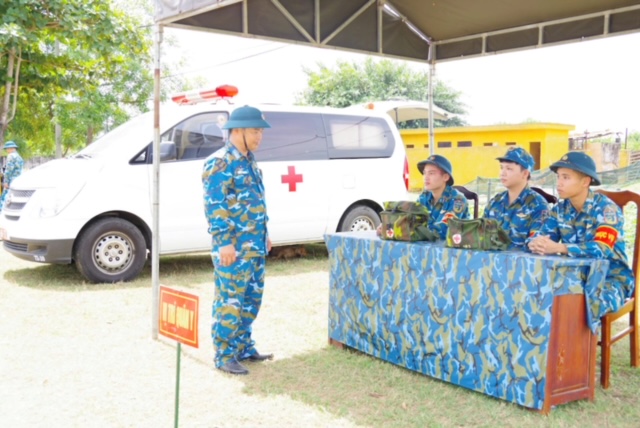 Sư đoàn 372 kiểm tra “3 tiếng nổ” cho chiến sĩ mới - Ảnh 5.