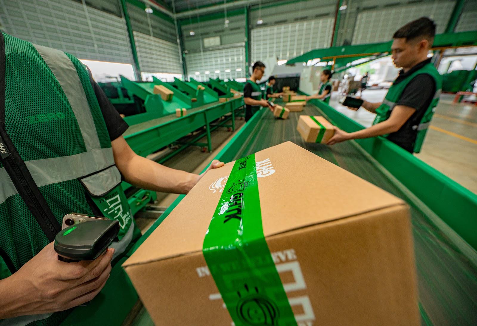 Nhu cầu ti&ecirc;u d&ugrave;ng biến động: 4 chiến lược gi&uacute;p doanh nghiệp thời trang bắt nhịp thị trường - Ảnh 1.
