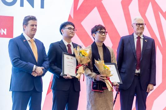 Kh&ocirc;ng chỉ l&agrave; điểm số: Điều g&igrave; l&agrave;m n&ecirc;n thế hệ qu&aacute;n qu&acirc;n học bổng quốc tế mới? - Ảnh 3.