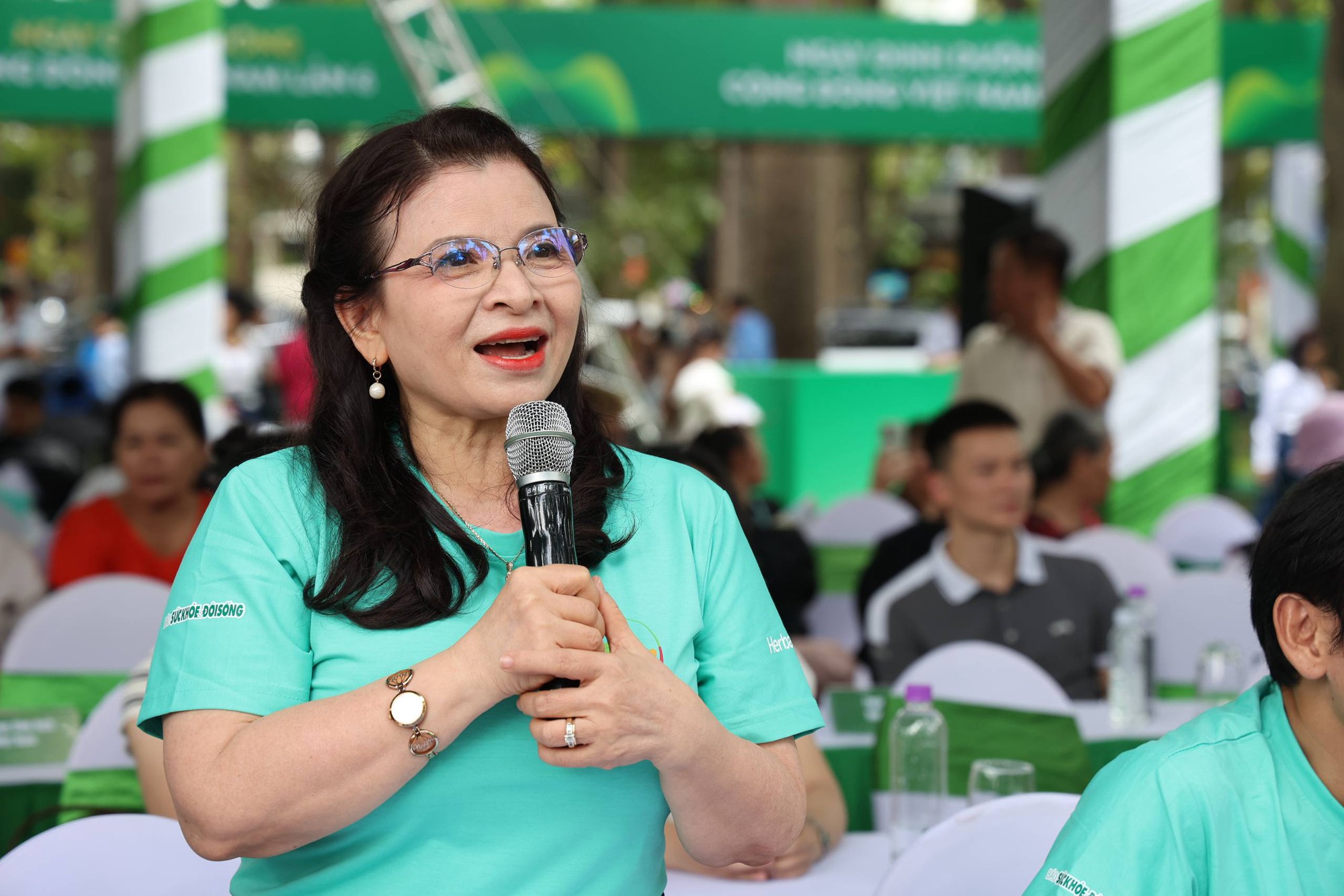 Qua 6 m&ugrave;a Ng&agrave;y Dinh dưỡng cộng đồng Việt Nam: Gần 10.000 người d&acirc;n được tư vấn sức khỏe, dinh dưỡng miễn ph&iacute; - Ảnh 4.