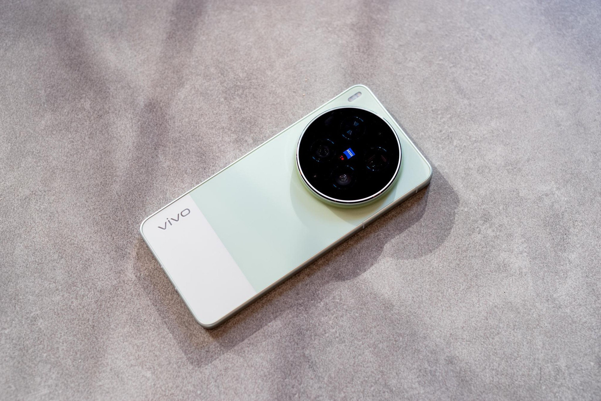 vivo X300 Ultra: Minh chứng cho cam kết mang trải nghiệm flagship của vivo tại Việt Nam - Ảnh 4.