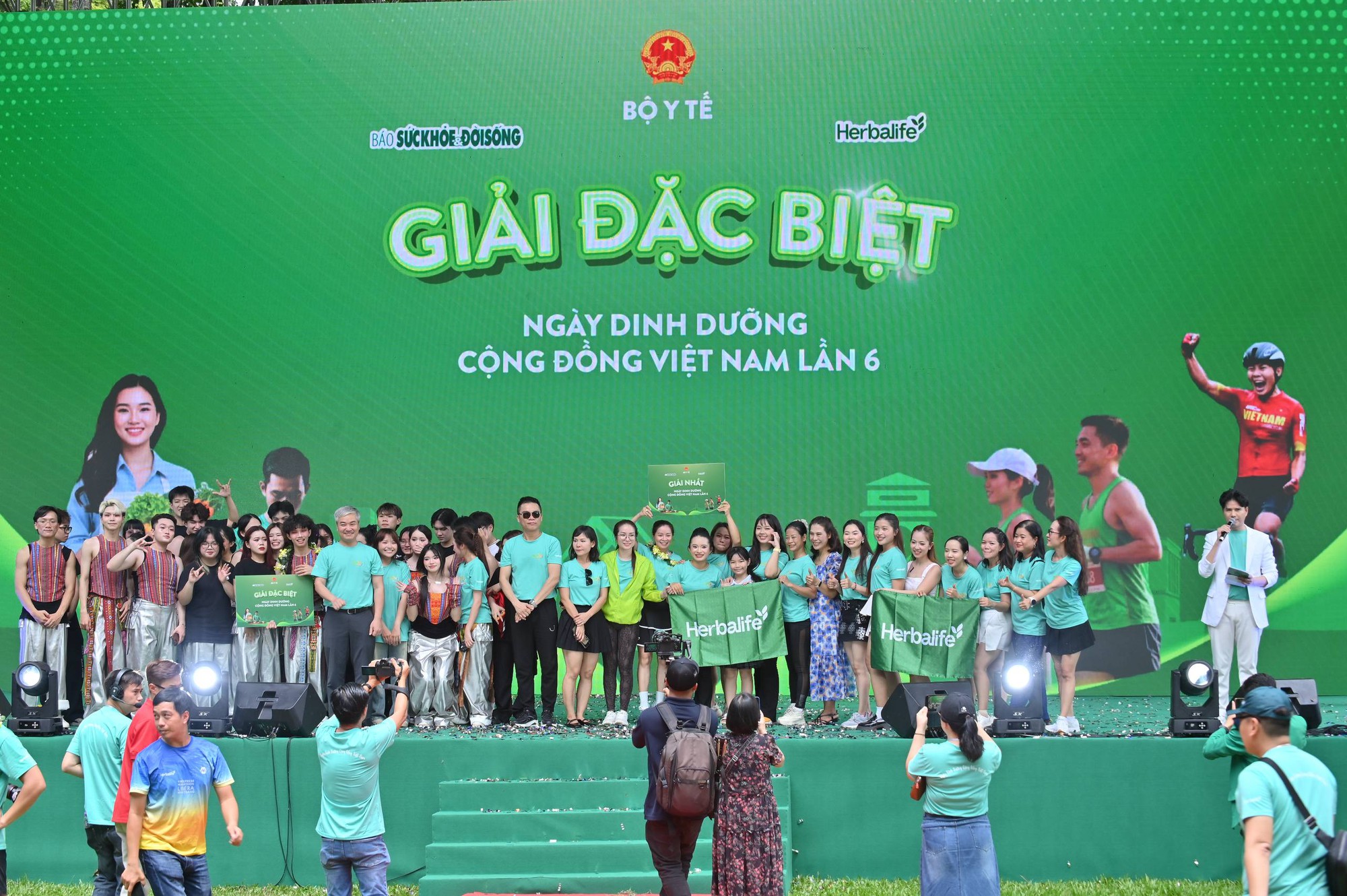 Qua 6 m&ugrave;a Ng&agrave;y Dinh dưỡng cộng đồng Việt Nam: Gần 10.000 người d&acirc;n được tư vấn sức khỏe, dinh dưỡng miễn ph&iacute; - Ảnh 8.
