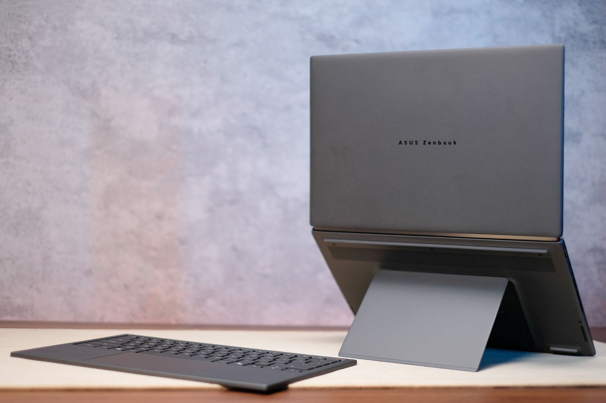 Laptop hai m&agrave;n h&igrave;nh thay đổi c&aacute;ch t&ocirc;i l&agrave;m việc như thế n&agrave;o?- Ảnh 5.