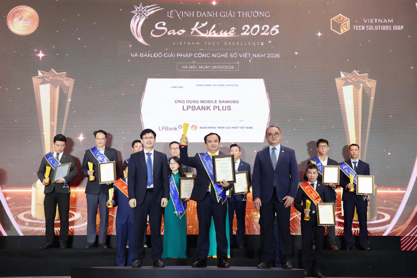 LPBank Plus gi&agrave;nh Sao Khu&ecirc; 2026, ghi danh Bản đồ Giải ph&aacute;p C&ocirc;ng nghệ số Việt Nam - Ảnh 1.
