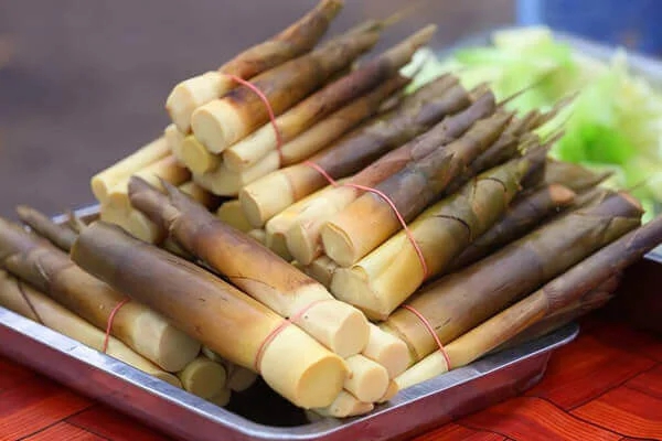 B&aacute;c sĩ cảnh b&aacute;o: 4 thực phẩm tưởng l&agrave;nh mạnh nhưng ăn sai c&aacute;ch ho&aacute; "thuốc độc"- Ảnh 4.
