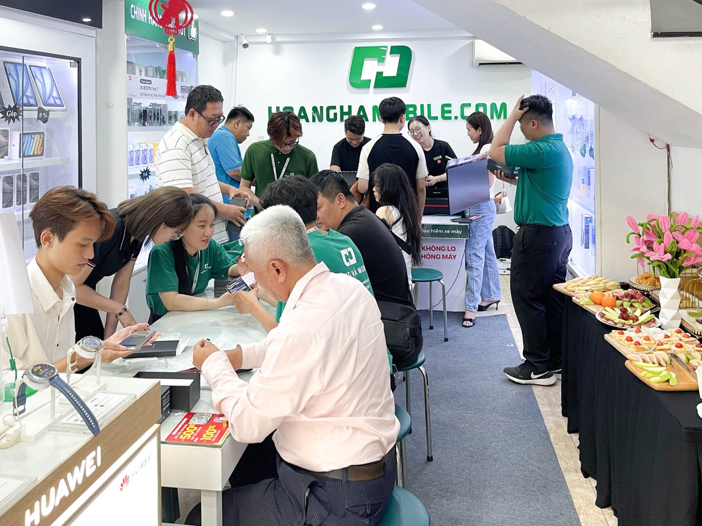 Gi&aacute; chip leo thang, thị trường smartphone đổi chiều: Điện thoại cũ trở th&agrave;nh lựa chọn đ&aacute;ng c&acirc;n nhắc - Ảnh 1.