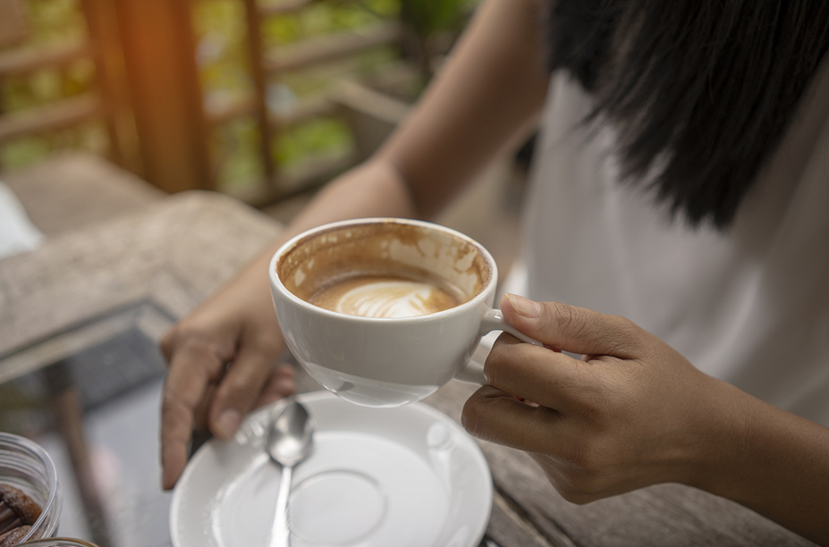Cô gái trẻ mắc bệnh lạ vào mỗi thứ 7, Chủ Nhật, bác sĩ kinh ngạc phát hiện nguyên nhân là loại nước nhiều người uống mỗi ngày- Ảnh 2. Cô gái trẻ mắc bệnh lạ vào mỗi thứ 7, Chủ Nhật, bác sĩ kinh ngạc phát hiện nguyên nhân là loại nước nhiều người uống mỗi ngày- Ảnh 2.