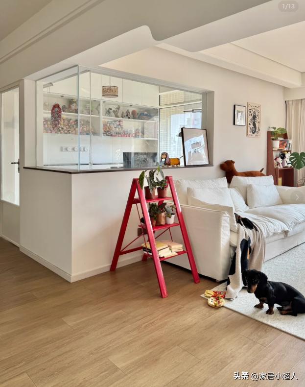 Căn hộ 80m&sup2; nhưng tr&ocirc;ng rộng như 120m&sup2;: 5 mẹo thiết kế gi&uacute;p kh&ocirc;ng gian &ldquo;nới rộng&rdquo; m&agrave; kh&ocirc;ng cần mua nh&agrave; mới - Ảnh 3.