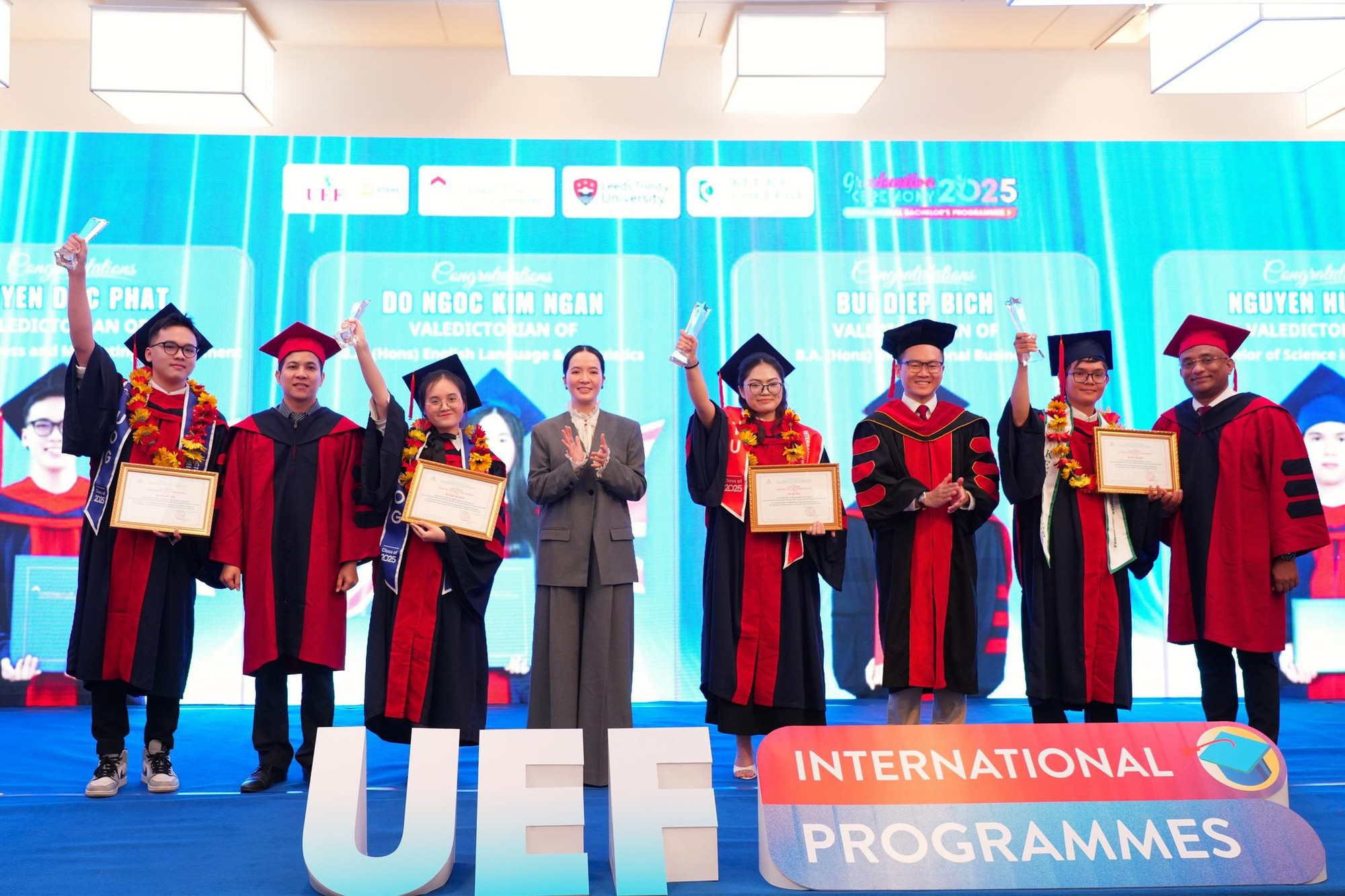 Chọn đại học kh&ocirc;ng chỉ l&agrave; b&agrave;i to&aacute;n chi ph&iacute;, m&agrave; l&agrave; đầu tư cho tương lai - Ảnh 2.