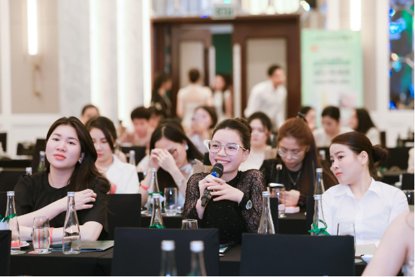 Sự kiện chia sẻ "The Voice Of The Skin 5" - Điểm hẹn kết nối c&aacute;c chuy&ecirc;n gia đầu ng&agrave;nh - Ảnh 3.