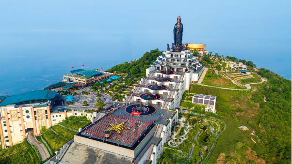 Những điểm đến b&ugrave;ng nổ dịp lễ 30/4, hứa hẹn tiếp tục s&ocirc;i động dịp h&egrave; v&agrave; lễ 2/9 - Ảnh 7.